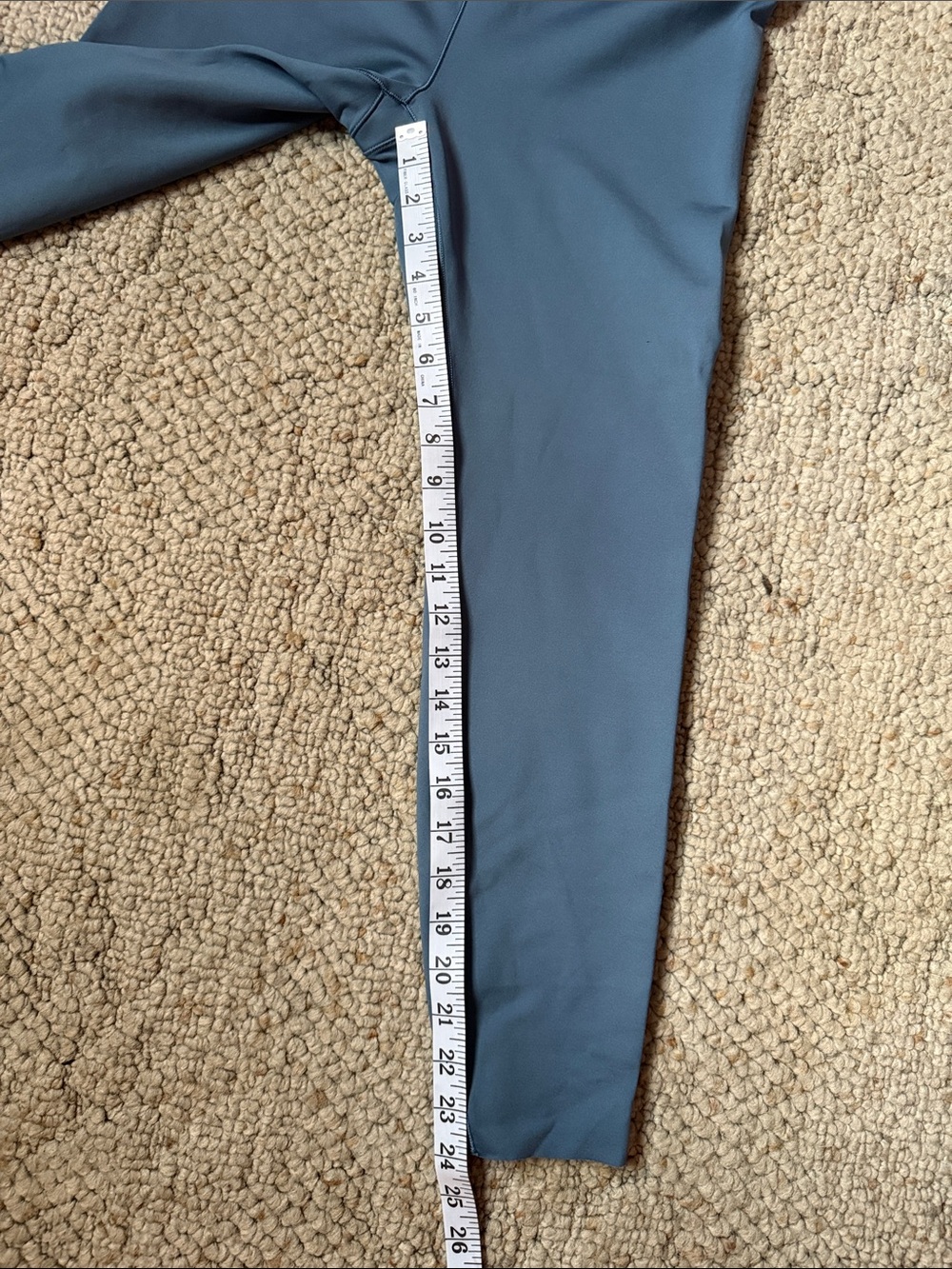 Vuori Women's Leggings in Slate Blue - Picture 7 of 9
